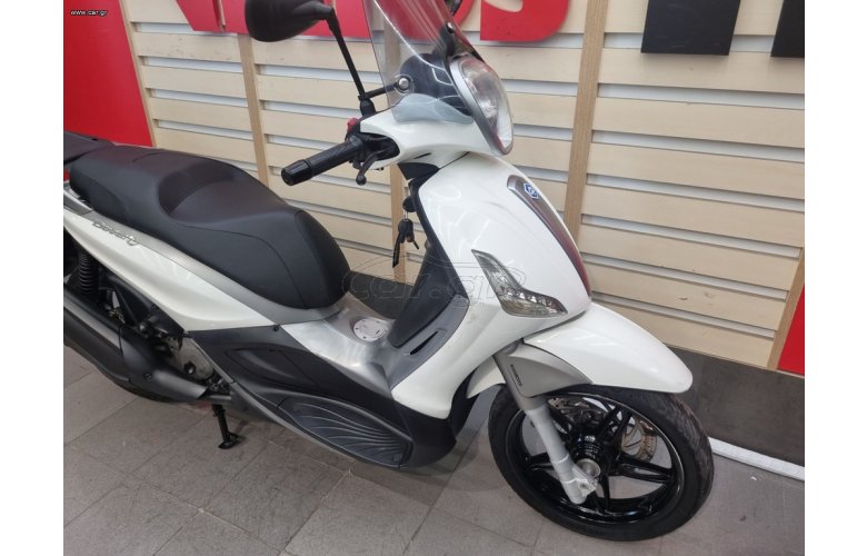 Piaggio Beverly 350 SportTouring 2015