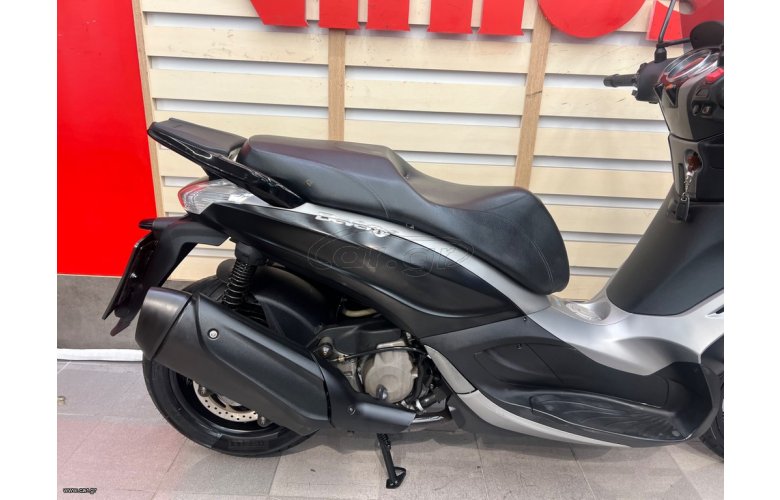 Piaggio Beverly 350 SportTouring 2015 ABS