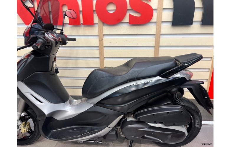 Piaggio Beverly 350 SportTouring 2015 ABS