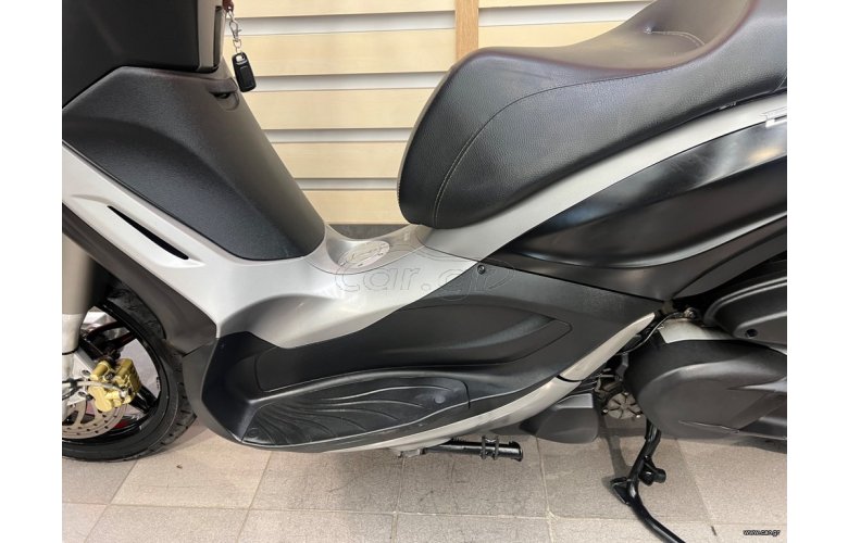 Piaggio Beverly 350 SportTouring 2015 ABS