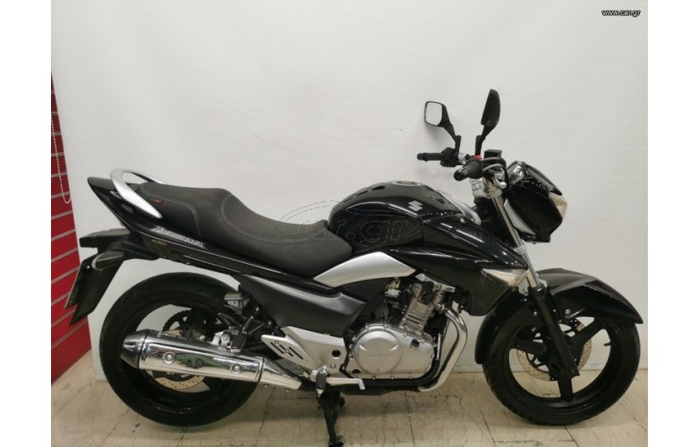 Suzuki Inazuma 250 2016