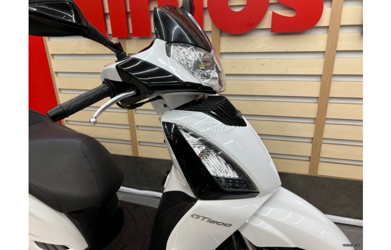 Kymco People GTi 2011 200