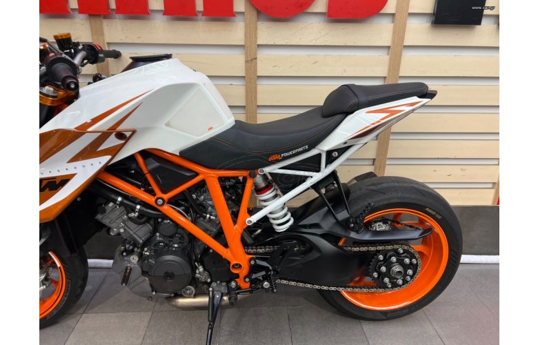 KTM 1290 Super Duke R 2016