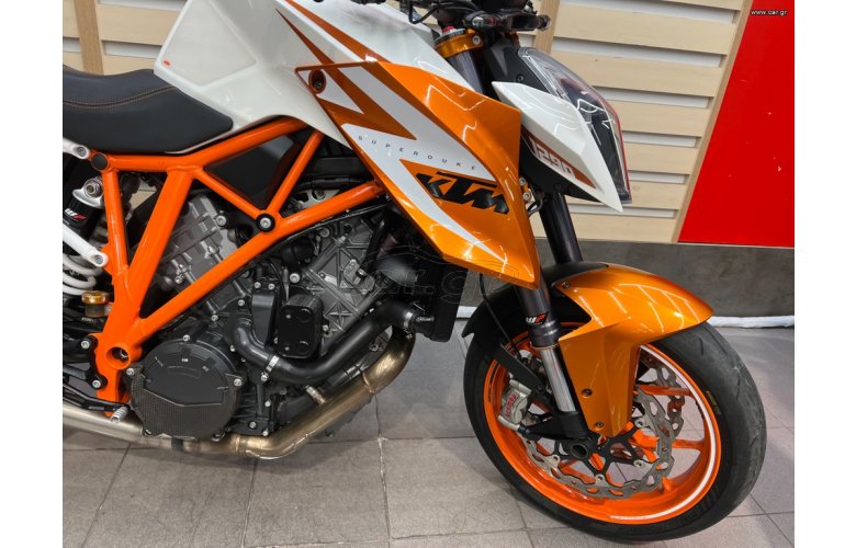 KTM 1290 Super Duke R 2016