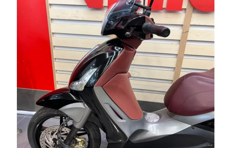 Piaggio Beverly 350 SportTouring 2014