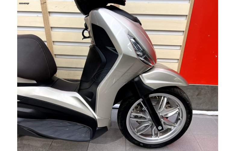 PIAGGIO BEVERLY 300 2021