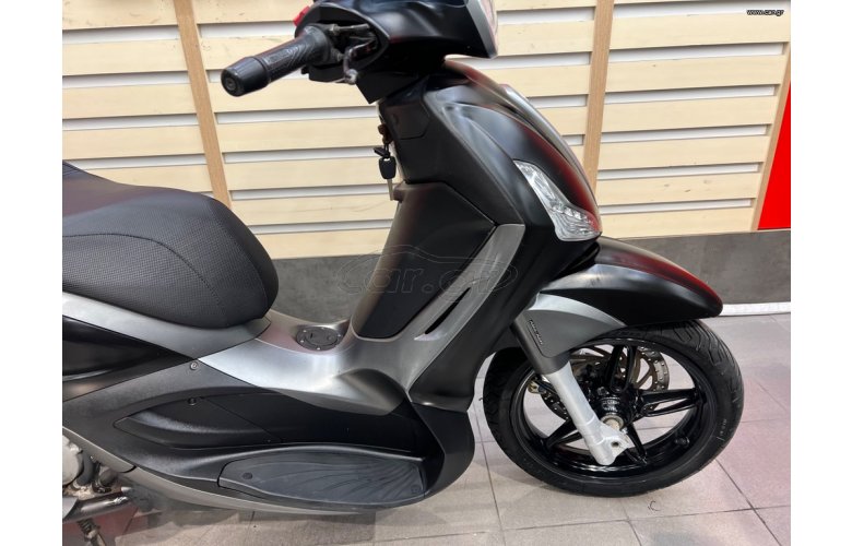 Piaggio Beverly 350 SportTouring 2018 ABS