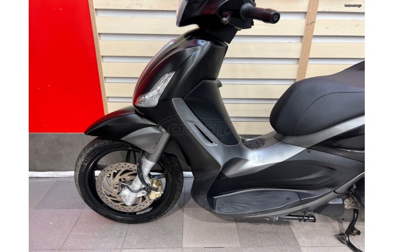 Piaggio Beverly 350 SportTouring 2018 ABS