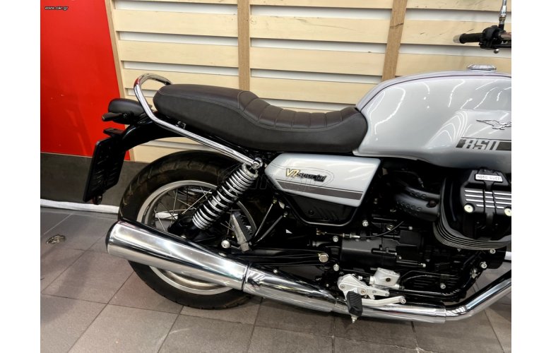 MOTO GUZZI V7 2021 SPECIAL