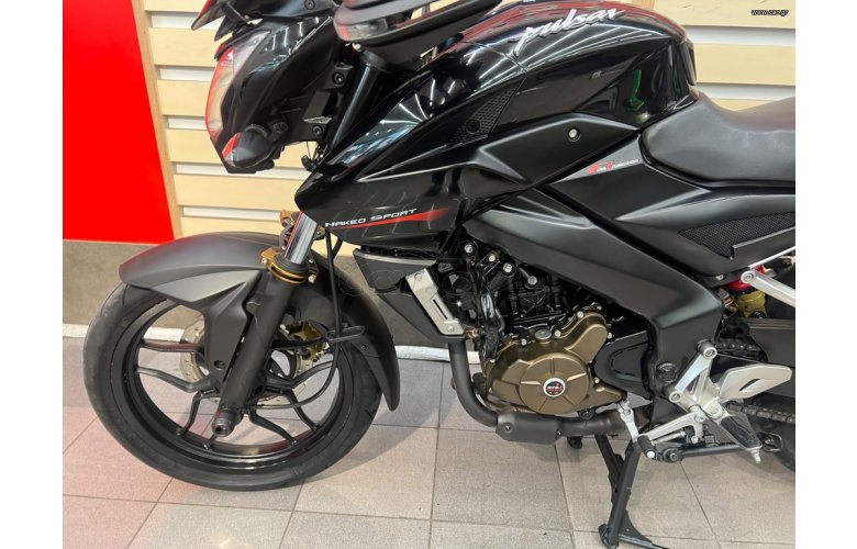 Bajaj Pulsar 200 2018