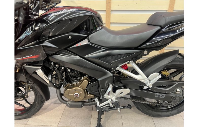 Bajaj Pulsar 200 2018