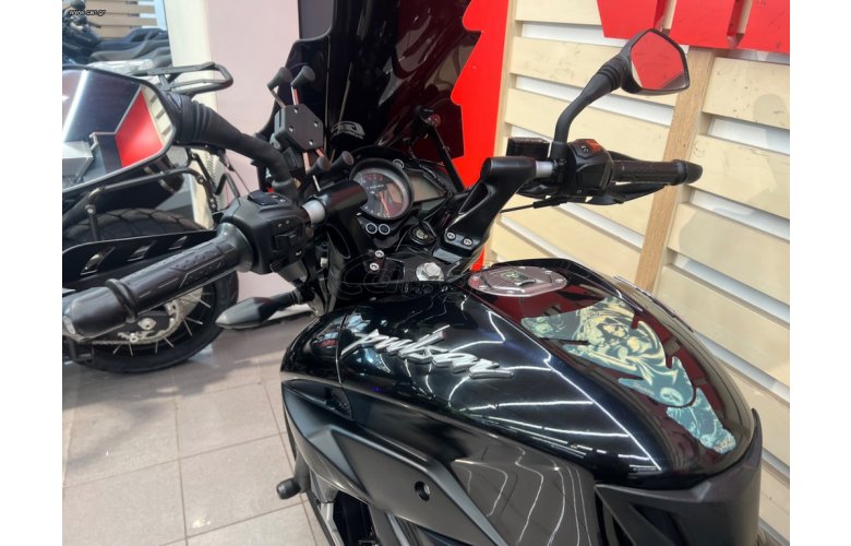 Bajaj Pulsar 200 2018