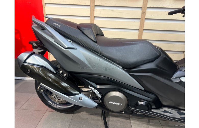 Kymco AK 550 2021