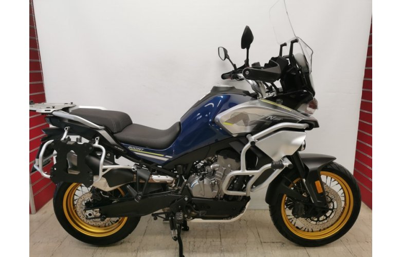 DUCATI CFMOTO MT800 2022