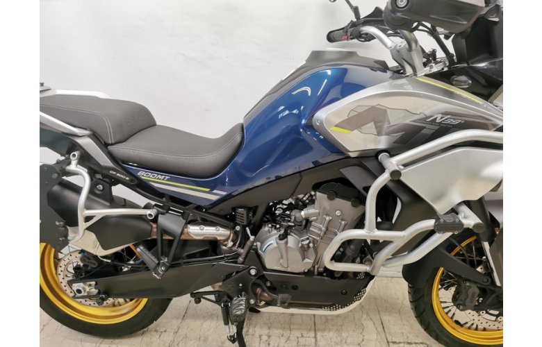 DUCATI CFMOTO MT800 2022