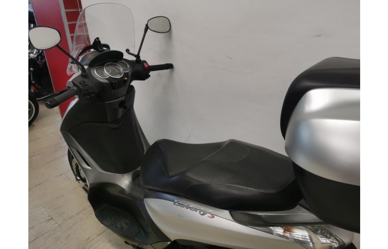 PIAGGIO BEVERLY 300 2018