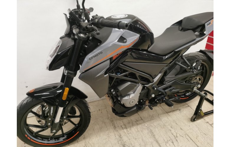 CF MOTO NK300 2023