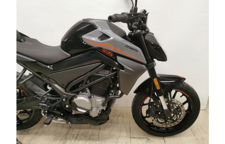 CF MOTO NK300 2023