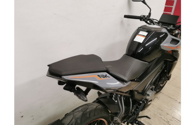 CF MOTO NK300 2023