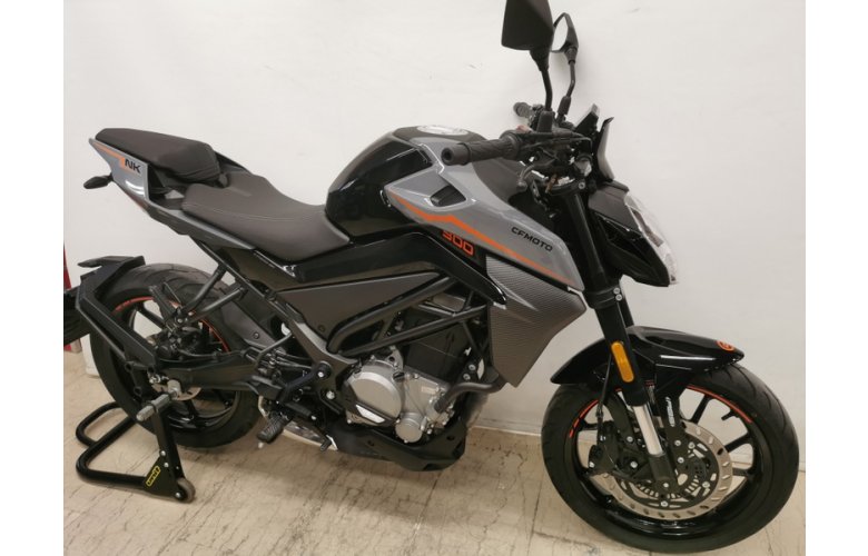 CF MOTO NK300 2023