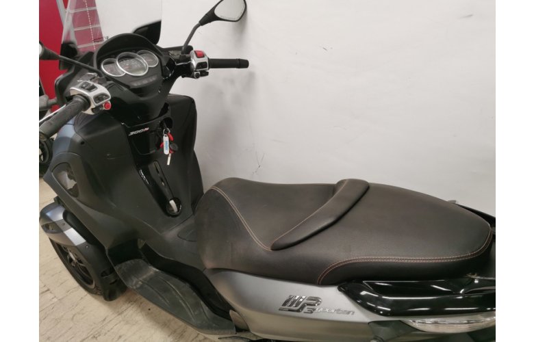 PIAGGIO MP3 300 YOURBAN 2017