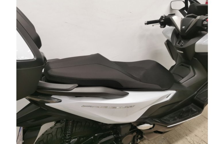 HONDA FORZA 350 TOP BOX 2023