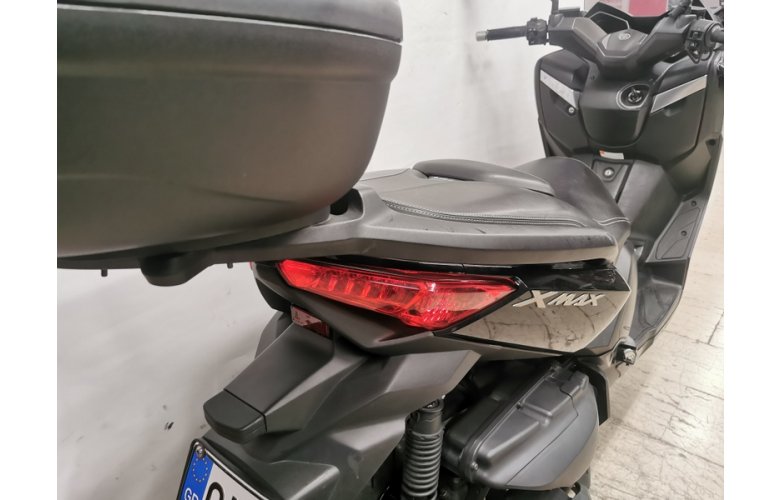 YAMAHA XMAX400 2015