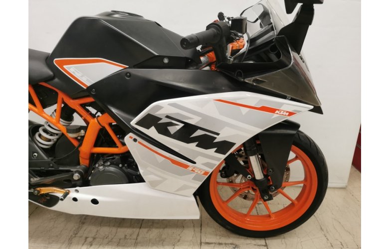 KTM RC390