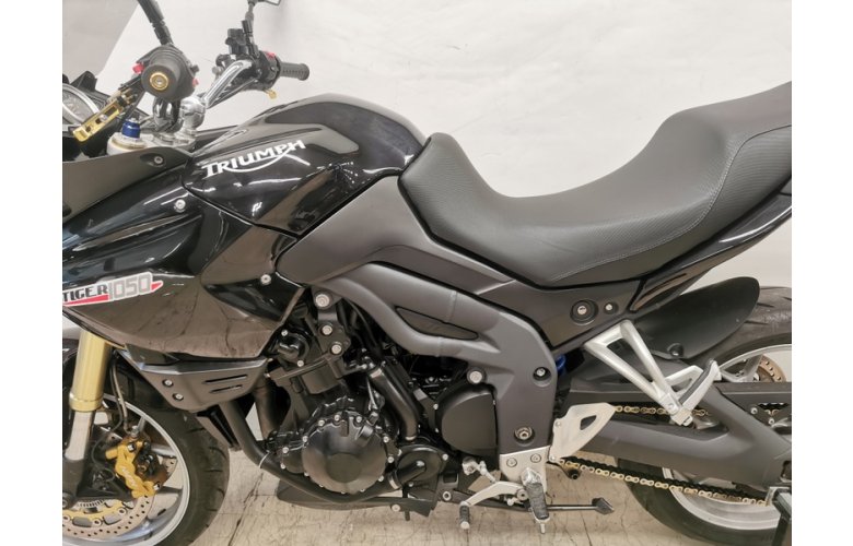 TRIUMPH TIGER 1050 2009