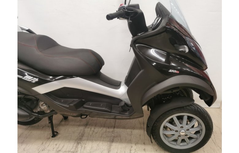 PIAGGIO MP3 250 2009