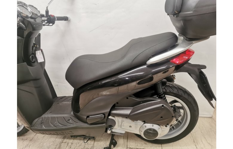 PIAGGIO CARNABY 300 2013